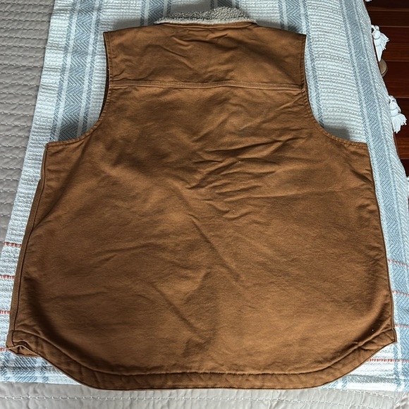 Men’s Carhartt Sherpa Lined Brown Vest - Picture 11 of 11